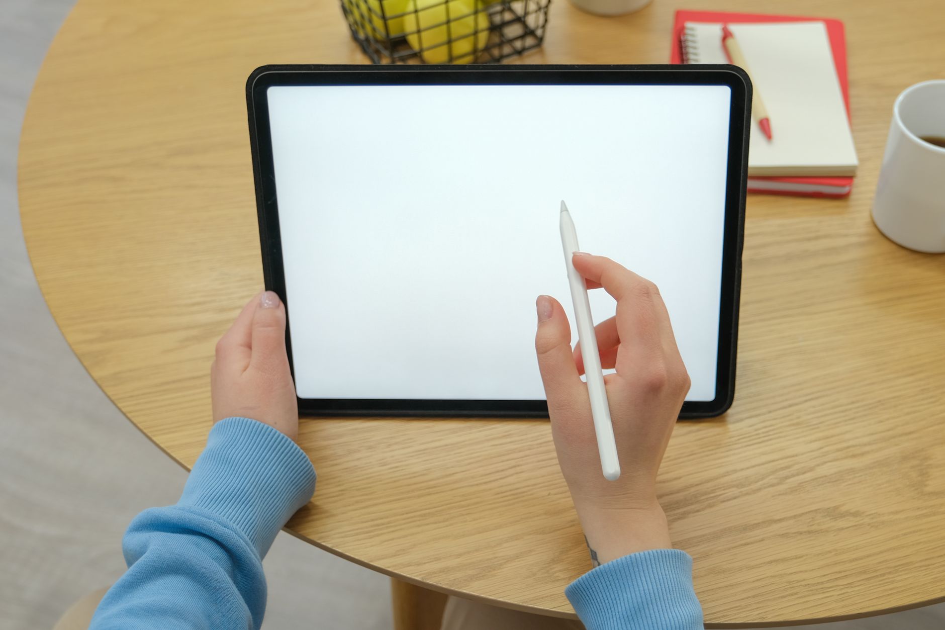 découvrez le nouveau matepad papermatte, une tablette révolutionnaire alliant technologie et confort d'écriture. profitez d'une expérience fluide et immersive pour vos notes, vos dessins et vos loisirs créatifs. ne manquez pas ce lancement qui redéfinit la créativité numérique !