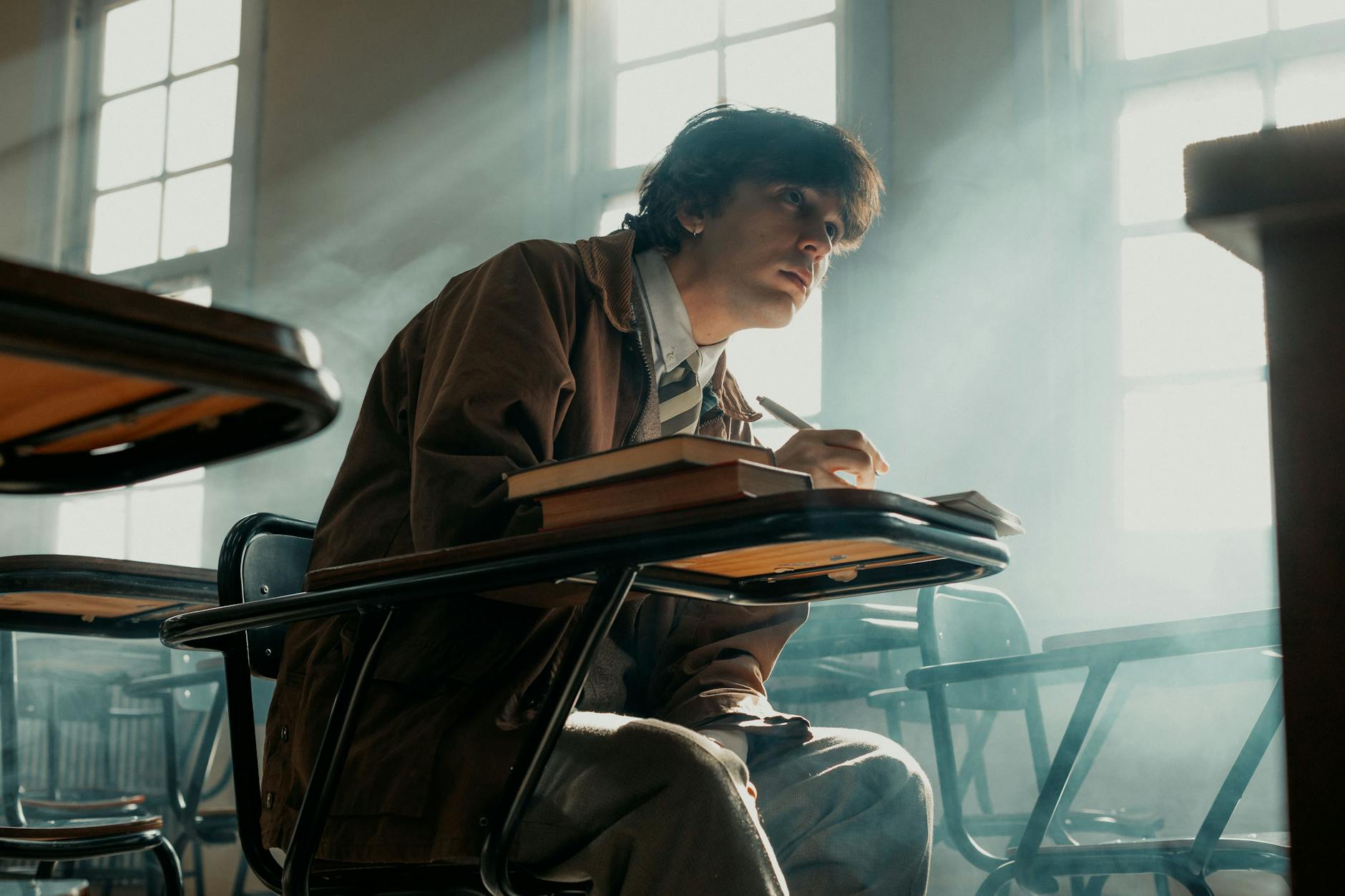 découvrez le dernier chef-d'œuvre de stephen king, un nouveau roman captivant qui plongera les lecteurs dans l'angoisse et le mystère. préparez-vous à une expérience littéraire inoubliable, mêlant suspense haletant et profonde exploration des peurs humaines.