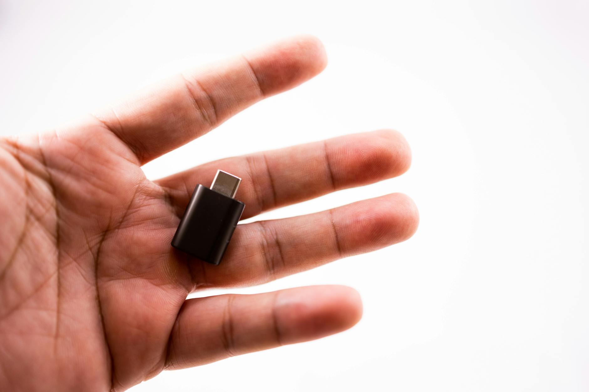 Amazon dévoile un nouvel outil de gestion USB pour l’envoi vers Kindle sur Mac