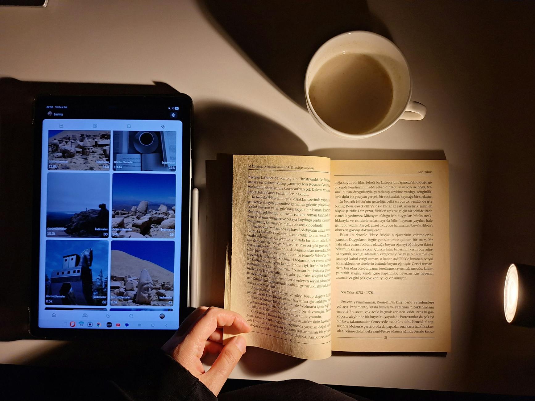 découvrez la boox palma, la liseuse android idéale pour les passionnés de lecture. avec son écran haute définition et ses fonctionnalités avancées, elle vous permet de lire confortablement vos livres numériques où que vous soyez. profitez d'une vaste bibliothèque et d'une interface conviviale pour une expérience de lecture inégalée.