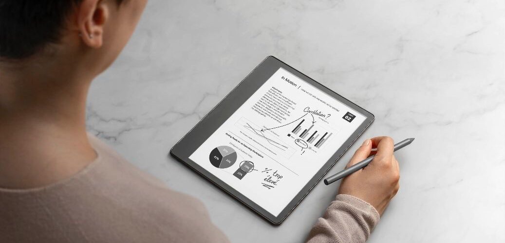 découvrez le kindle scribe 2, la dernière innovation d'amazon pour les lecteurs passionnés. explorez ses fonctionnalités avancées, son design ergonomique et sa capacité à allier lecture et écriture. profitez d'une expérience de lecture immersive et enrichissante grâce à cette tablette qui révolutionne la façon de consigner vos pensées tout en lisant vos livres préférés.