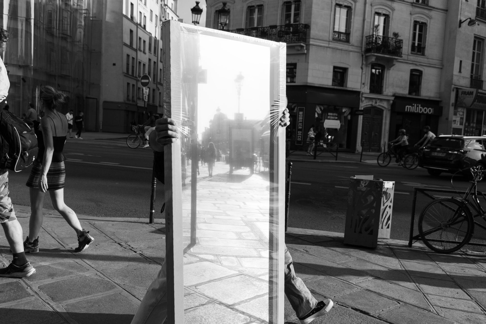 découvrez notre comparatif détaillé entre les écrans gallery 3 et carta. analysez leurs caractéristiques, performances et avantages pour choisir l'écran qui répond le mieux à vos besoins. informez-vous sur les technologies, la qualité d'affichage et les fonctionnalités essentielles de ces deux modèles.