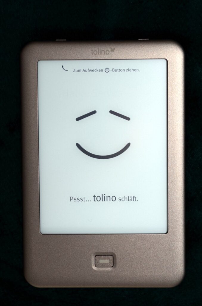 découvrez le tolino shine, un e-reader performant et léger, offrant une expérience de lecture exceptionnelle avec son écran à encre électronique, un éclairage réglable et un accès à des milliers de livres numériques.