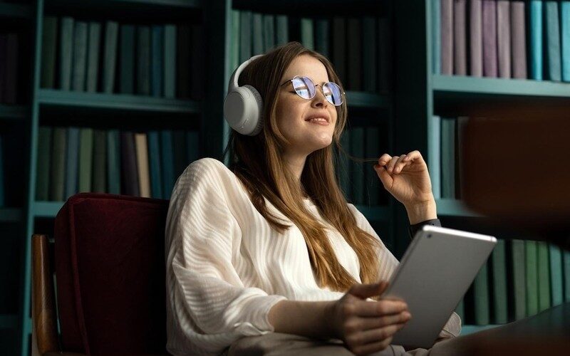 découvrez les meilleurs services de livres audio en 2025. plongez dans un univers d'histoires captivantes et profitez d'une expérience d'écoute enrichissante grâce à une sélection de plateformes adaptées à tous les goûts. que vous soyez amateur de fiction, de non-fiction ou de podcasts, trouvez le service qui vous correspond le mieux.