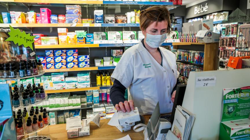 découvrez comment les systèmes rtls (real-time location systems) révolutionnent la gestion des pharmacies en optimisant le suivi des stocks, améliorant la sécurité des patients et augmentant l'efficacité des opérations. informez-vous sur les avantages et les solutions innovantes qu'offre la technologie rtls dans le secteur pharmaceutique.
