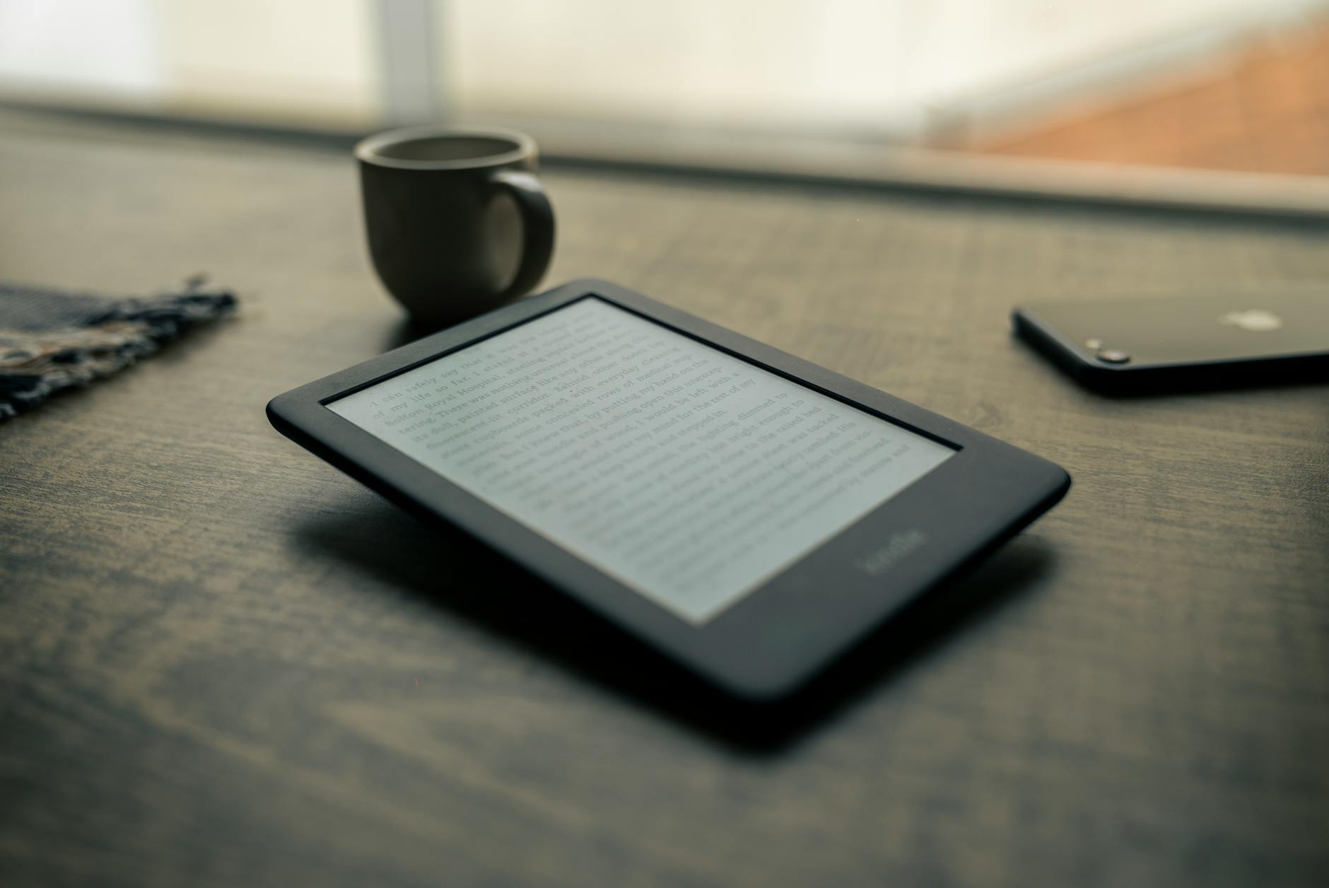 découvrez les kindle d'amazon en promotion anticipée pour le grand événement printanier ! profitez de réductions exclusives sur ces liseuses innovantes et embarquez pour une expérience de lecture inégalée. ne manquez pas cette occasion de vous plonger dans vos livres préférés avec style et confort.