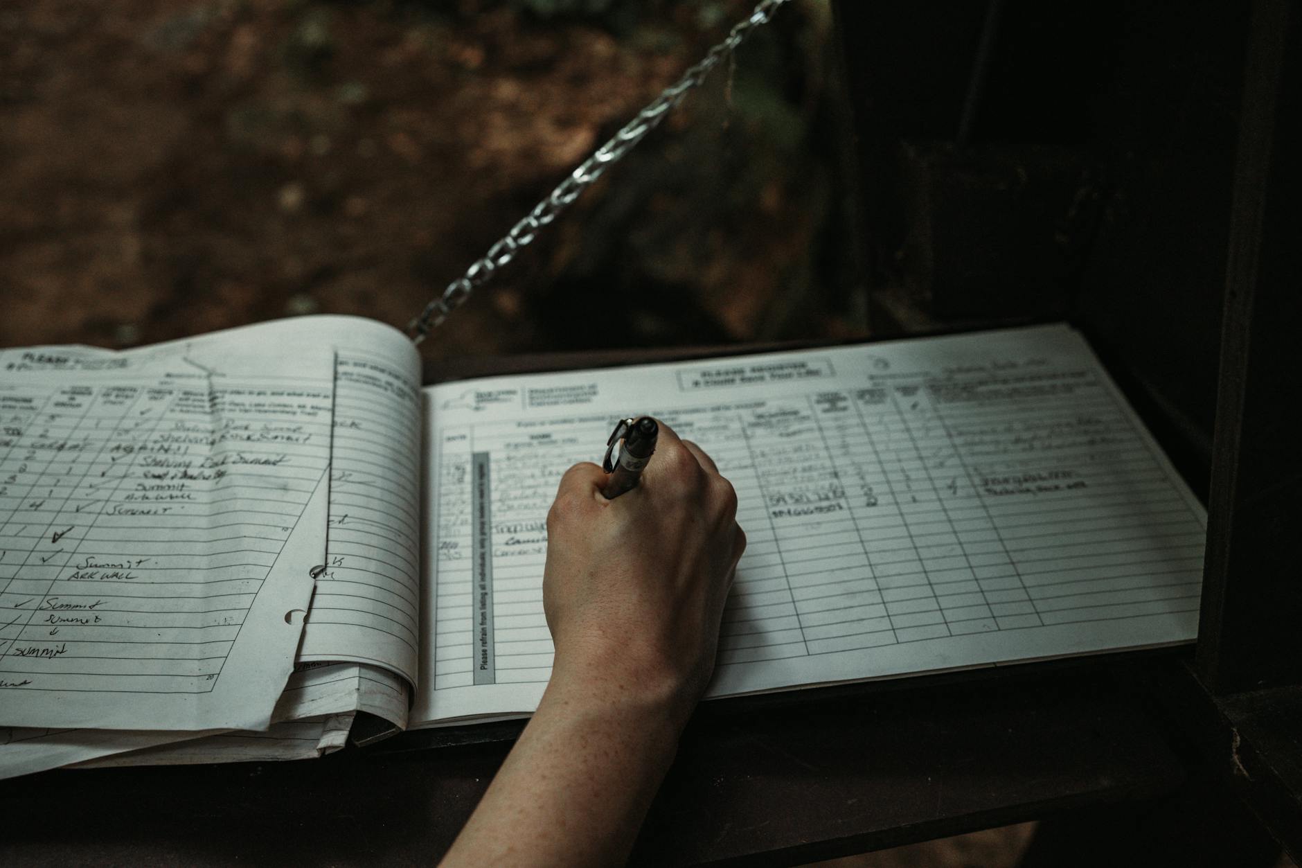 découvrez notre comparatif détaillé entre le kindle scribe et le bigme sur e-notebooks. explorez les caractéristiques, avantages et performances de chaque appareil pour vous aider à choisir le meilleur outil de lecture et de prise de notes adapté à vos besoins.