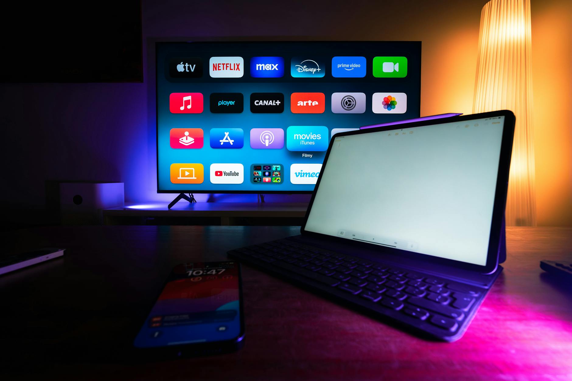 découvrez comment amazon prime video intensifie son approche publicitaire en affichant deux fois plus d'annonces. explorez les implications pour les abonnés et les changements dans le contenu disponible sur la plateforme.