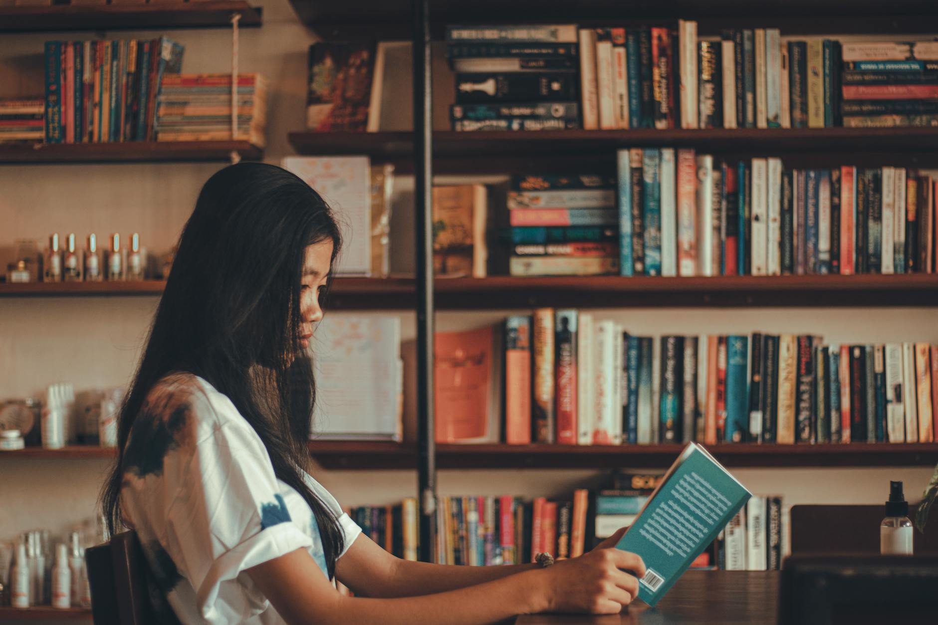 découvrez le nouveau e-reader kobo clara bw, fabriqué par un nouveau partenaire pour une expérience de lecture améliorée. profitez d'un design élégant, d'une technologie avancée et d'une interface conviviale avec cette dernière innovation de kobo.