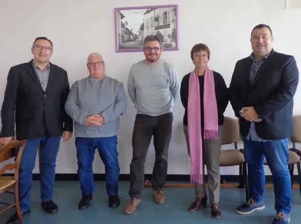 découvrez comment l'or mutualisé et numérique révolutionne l'investissement, alliant sécurité, accessibilité et innovation pour une gestion moderne de votre patrimoine.