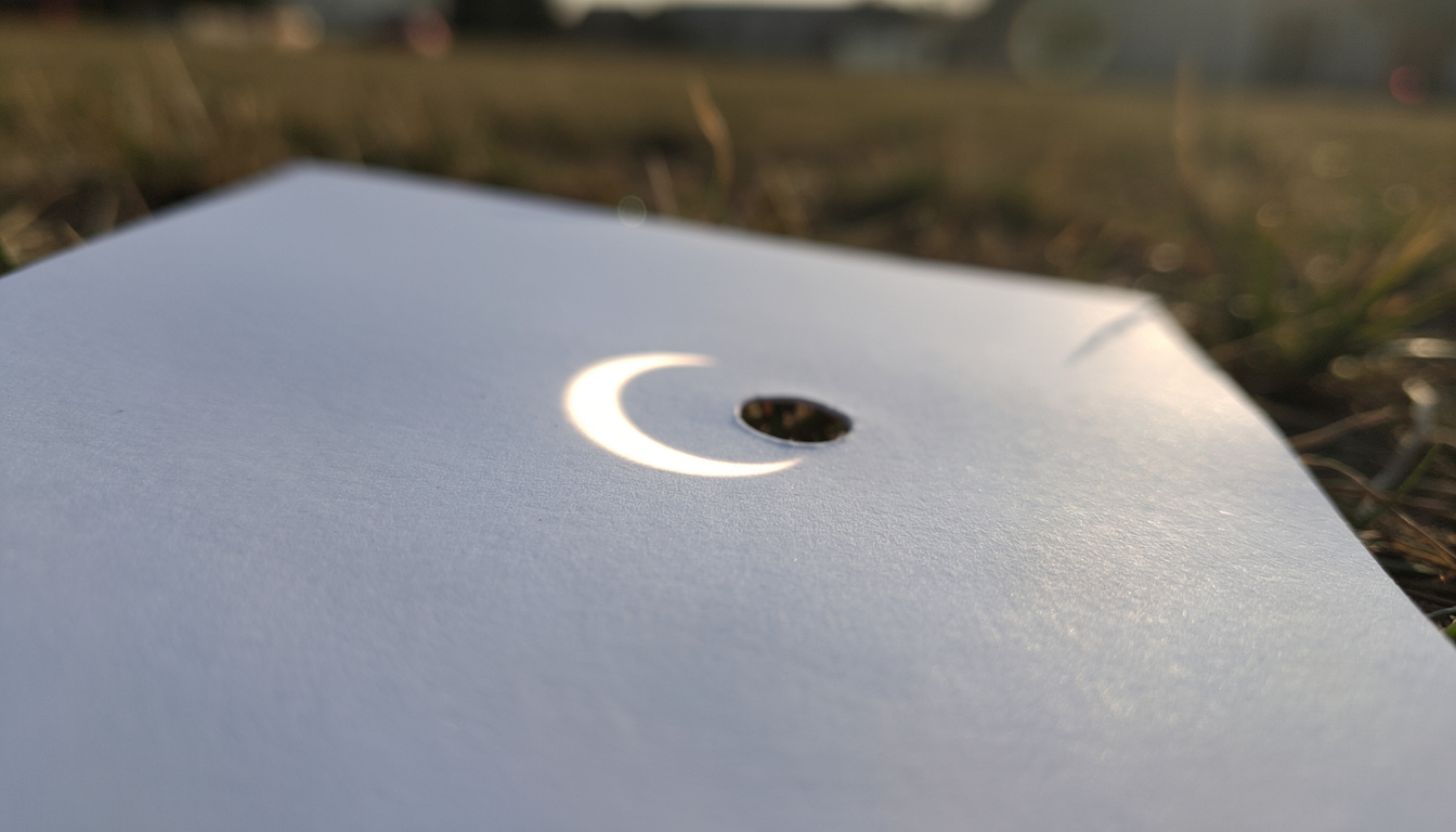 Comment observer l’éclipse en toute sécurité sans lunettes solaires